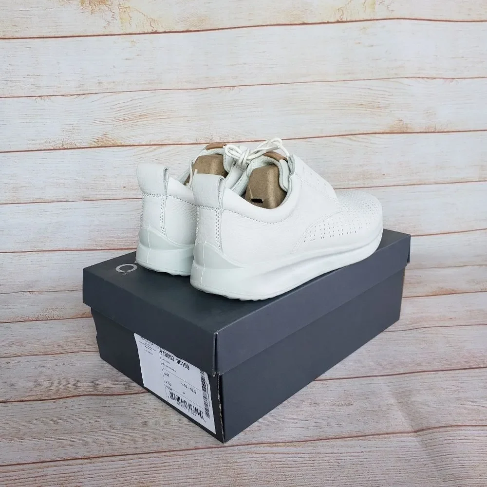 ECCO Women Leather Aquet Perforated Tie Oxford Walking Shoe Sneakers White Tan